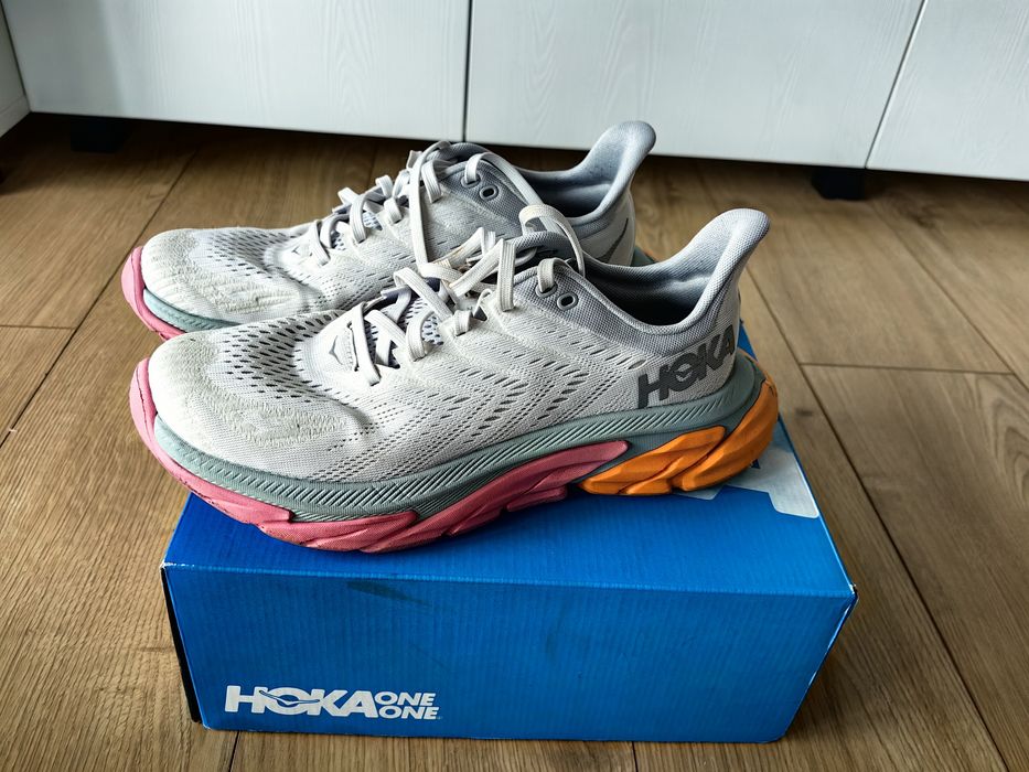 Vand pantofi sport Hoka