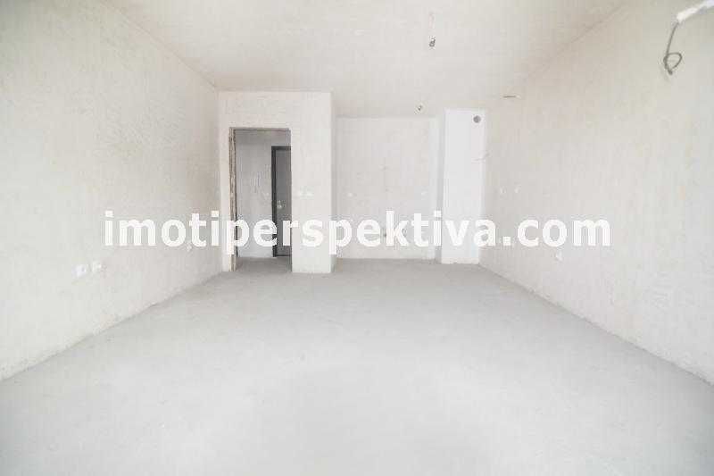 Продава се Двустаен апартамент в Пловдив, Кършияка - 73 кв.м за 1535 €/кв.м - Снимка #1