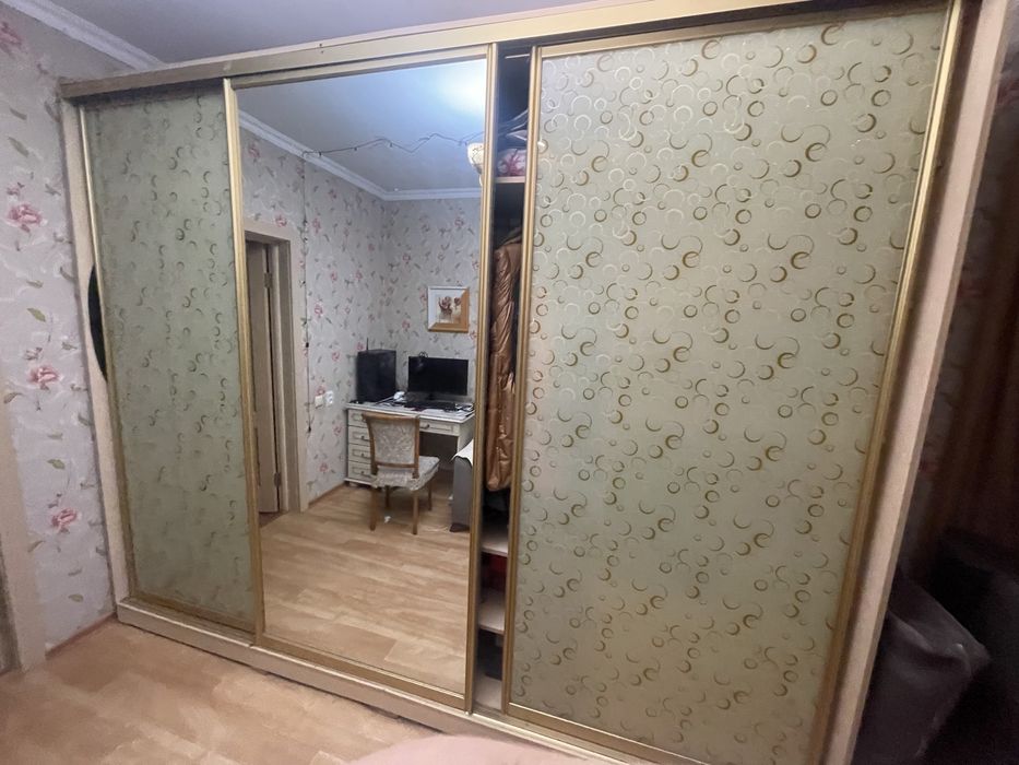 Продам шкаф- купе