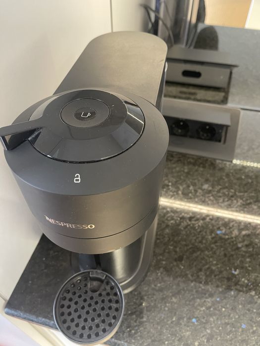 Espressor Nespresso Vertuo Next