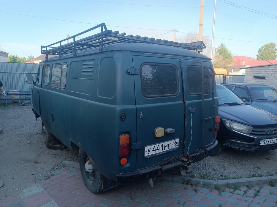 УАЗ     таблетка