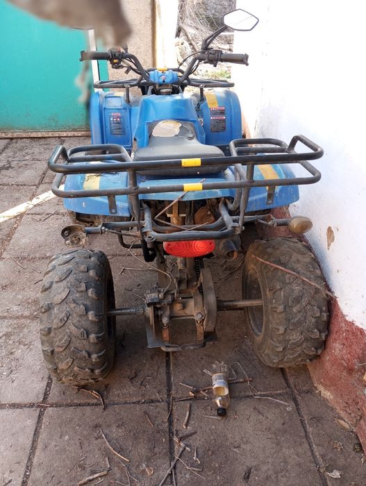 Продаю квадроцикл. 500000