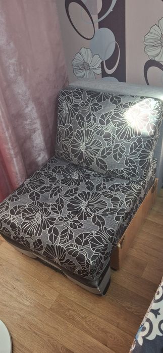 Продам раздвижное кресло