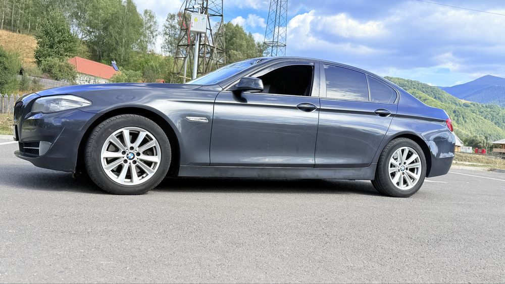 BMW F10 2011 2.0
