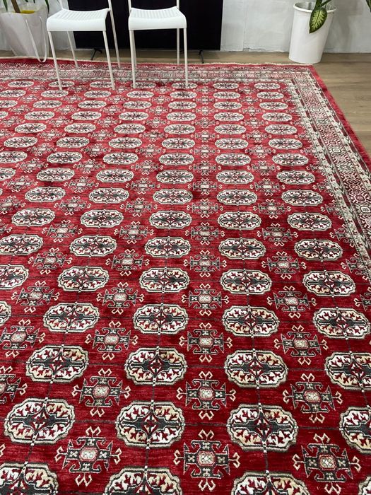 Ковёр в отличном состоянии