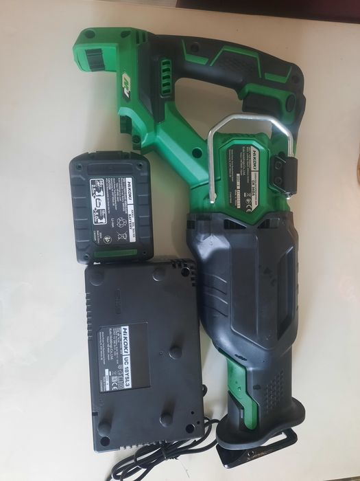 Ferăstrău sabie cu acumulator hikokiHitachi CR36DA fabricatie 2024.