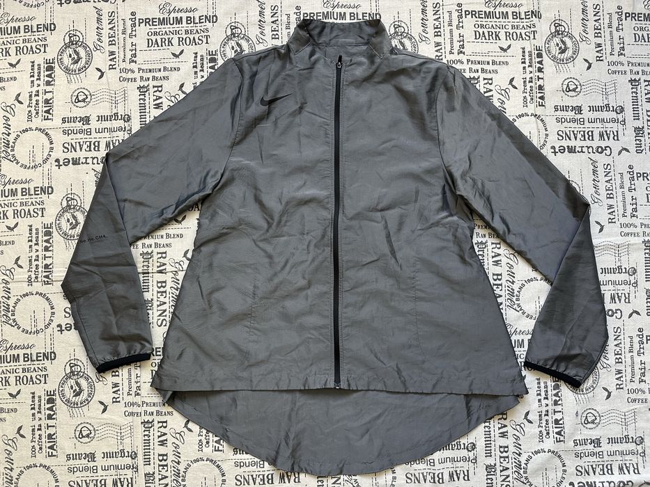 Nike AIR original дамско горнище ветровка.S