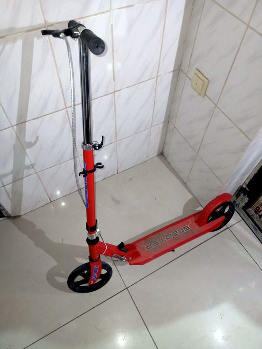 Продам самокат детский