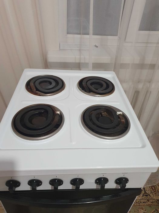 Продам плиту электрическую