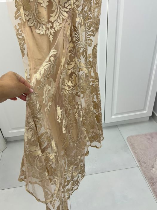 Vand rochie dantela
