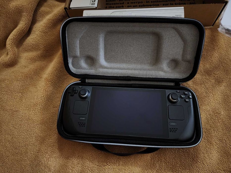 Ноыая Игровая приставка