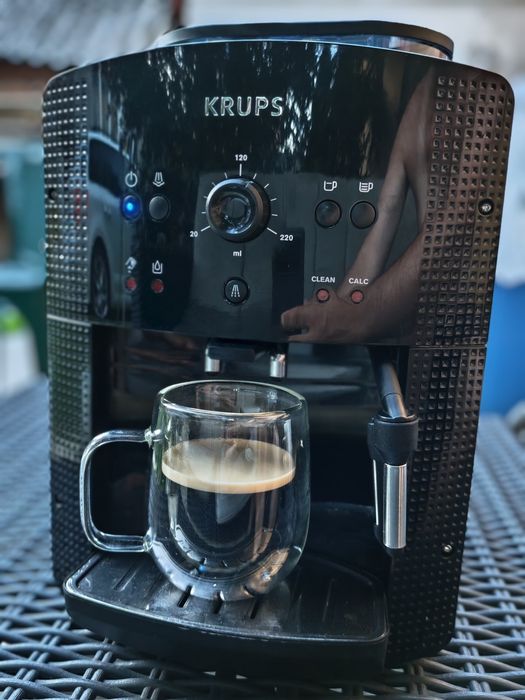 Espressor automat Krups EA81 / Essential – Revizie completă, stare excelentă