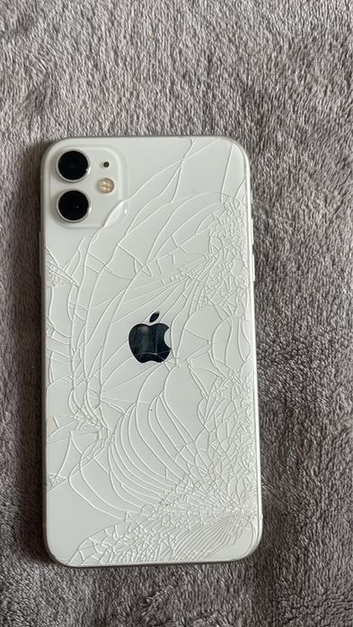 Vand iphone 11 128gb