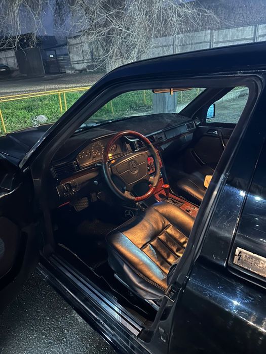 Дверные обшивки w124