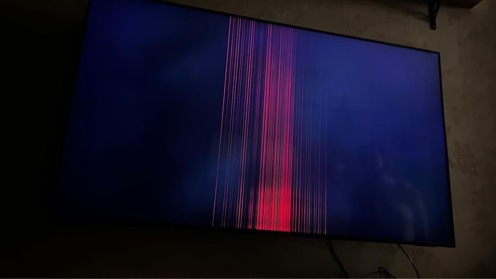 Продам телевизор на запчасти