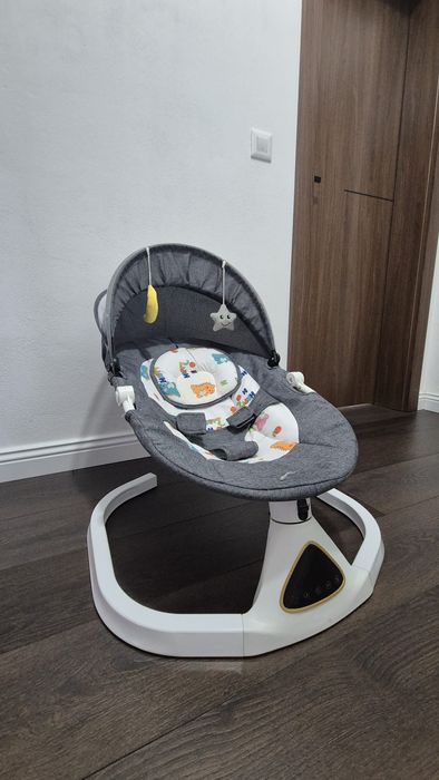 Leagăn pentru bebeluși
