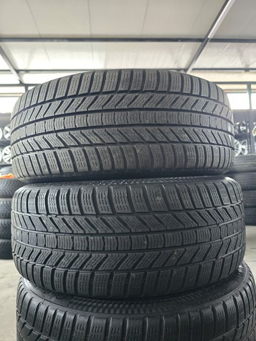 4 Броя 225/40/18 Continental 2x6,8mm 2x5,3mm 23dot