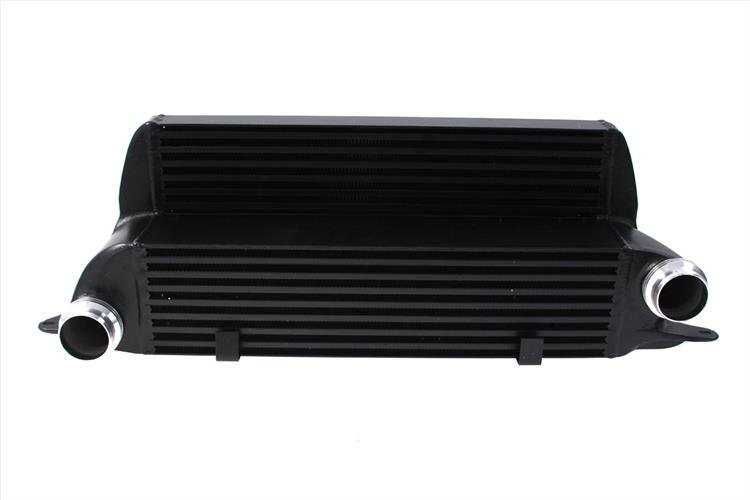 Intercooler Челен интеркулер  на бмв е60 530д 535д 525д 635д