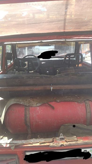 Vaz 2121 Niva sotiladi