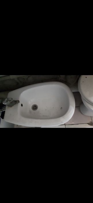 Биде, в хорошем состоянии, недорого.