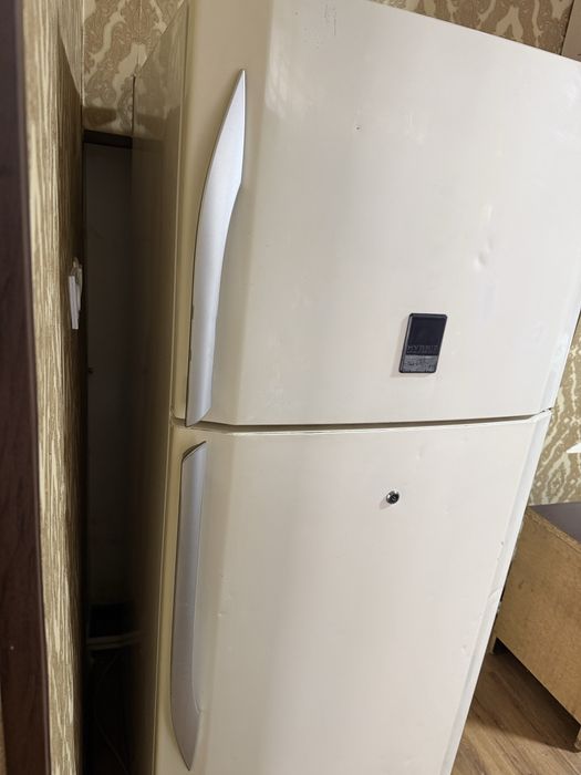Холодильник б/у