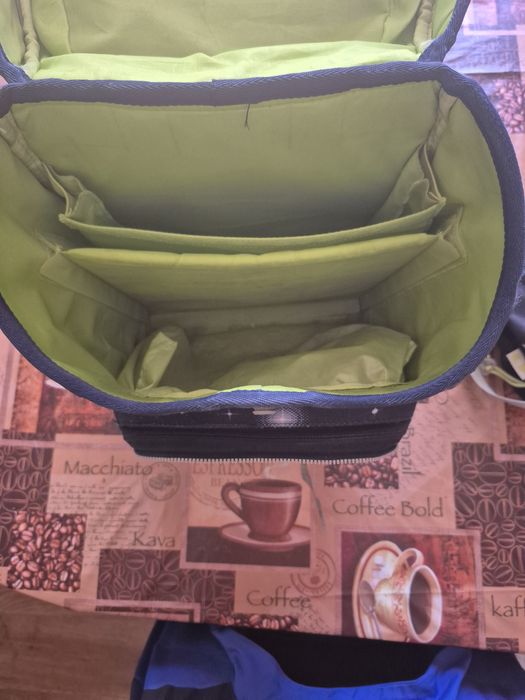 Ергономичната раница за първи клас