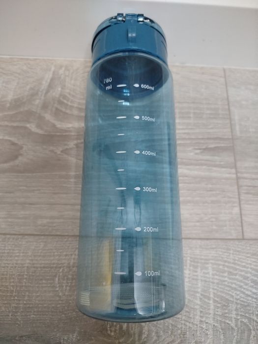 Бутылка для воды