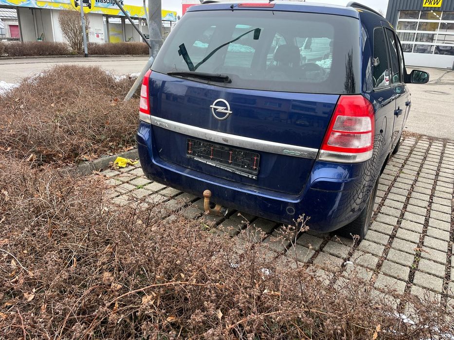Vand 2 Opel Zamfira