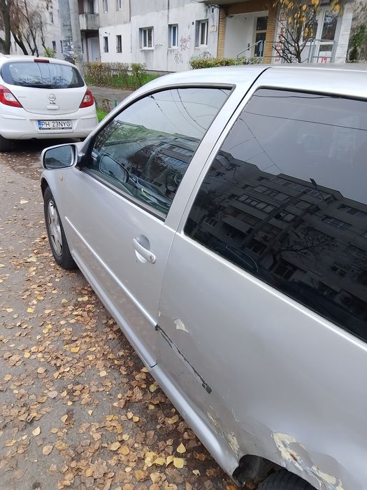 Vând mașina golf4 diesel