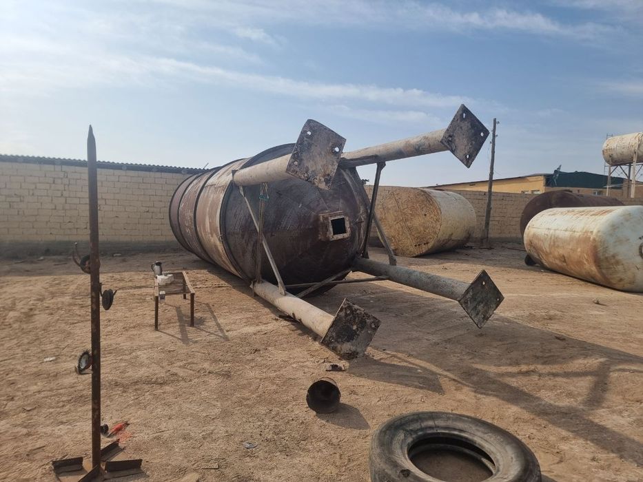 5 tonnadan 100 tonnagacha yomkostlar bor