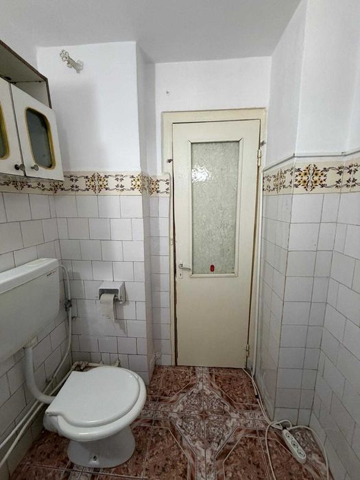 Proprietar, vand apartament cu 2 camere, decomandat, etaj 4, 1982, zona Radu Negru / Schimb cu apartament cu o camera sau garsoniera