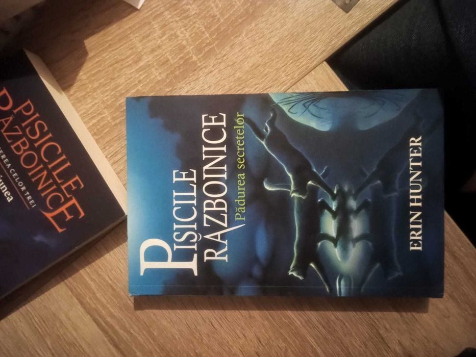 Seria de cărți pisicile razboinice volumele 1-13