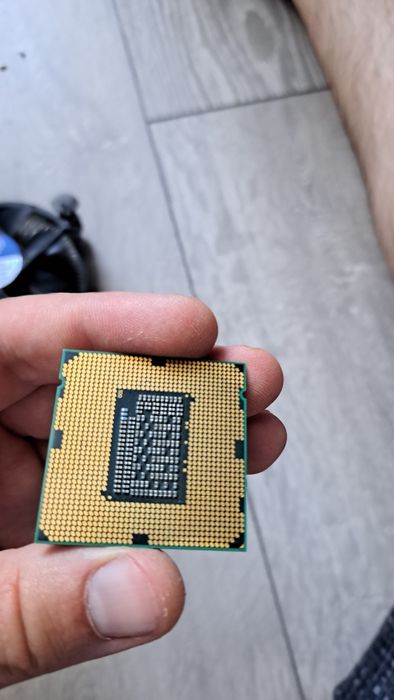 Компютър(без hdd/ssd) + части за компютър