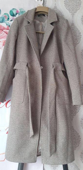 Продам пальто весна