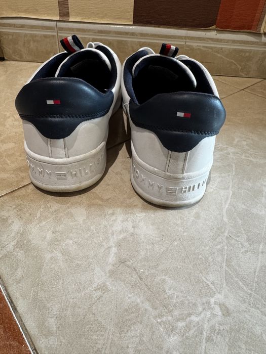 Обувки tommy hilfiger