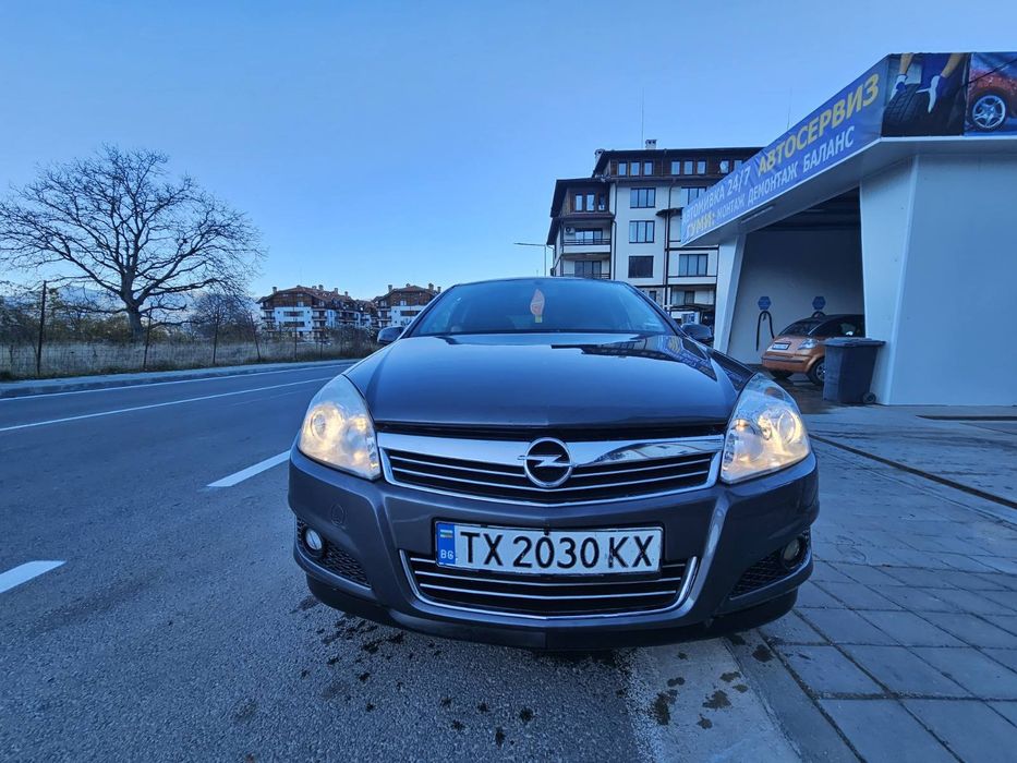 Продавам Opel Astra1. 4