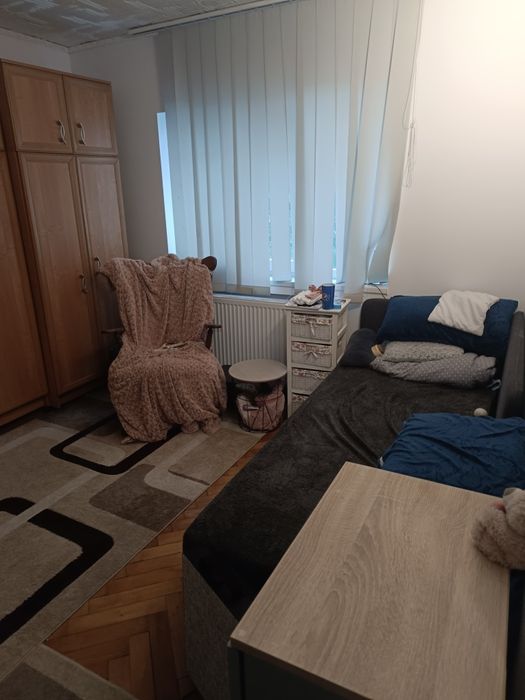 Apartament 4 camere, etaj 1/4