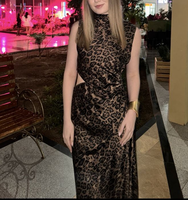 Женское платье