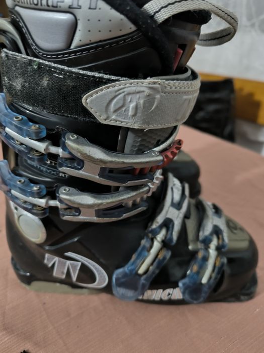 Clăpari Tehnica 24 cm (36-37)