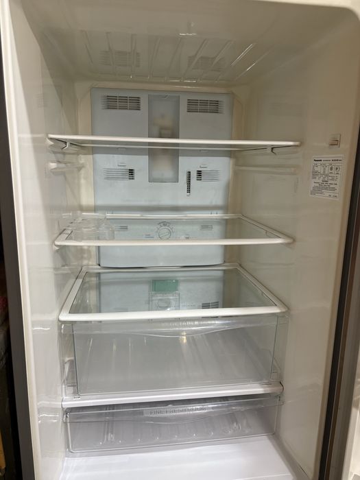 Холодильник Panasonic NR-B651R
