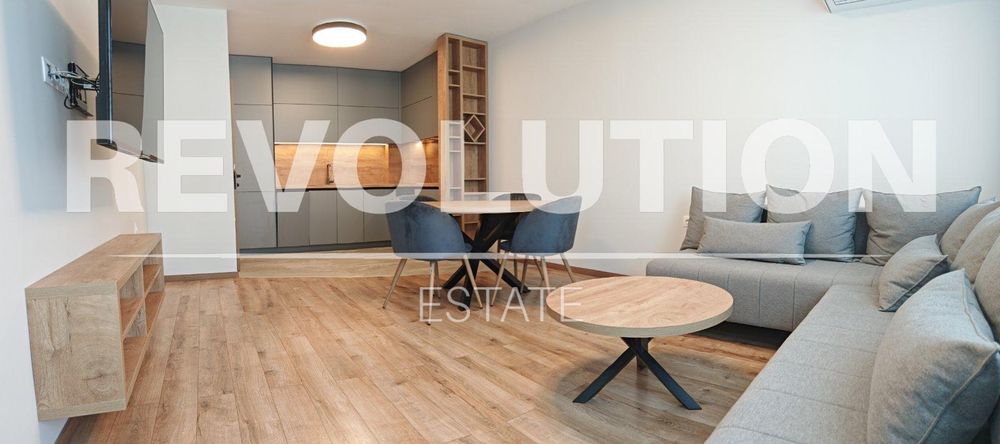 Дава се под наем Двустаен апартамент в Пловдив, Остромила - 78 кв.м за 550 € - Снимка #1