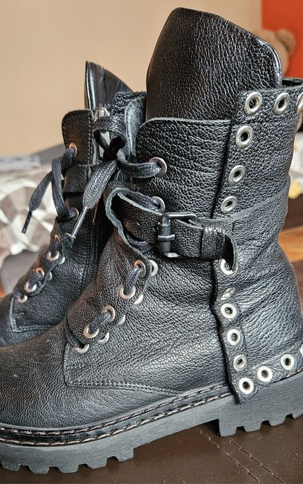 Боти - черни естествена кожа