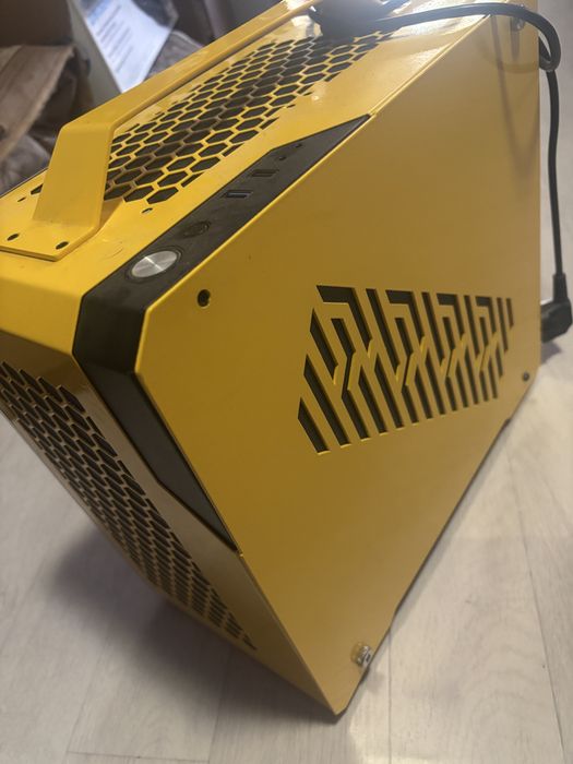 Корпус для пк mini-ATX micro-ATX