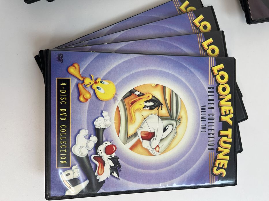 Desene Loony Tunes, colectie de 12 DVD-uri