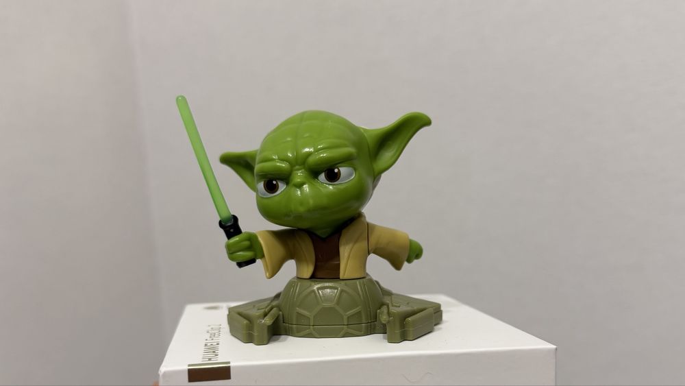 Продам повторку фигурку из Kinder Star Wars Йода