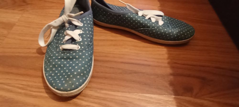 Лёгкие тканевые кеды