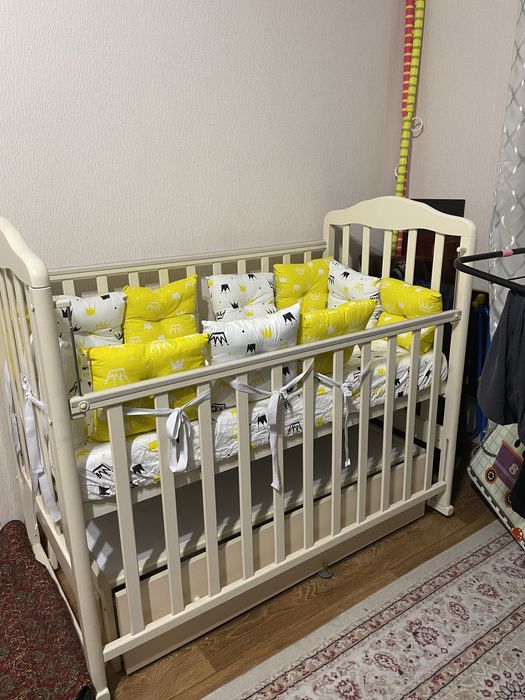 Продам детскую кроватку