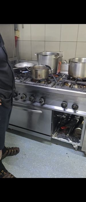 Friteusa dubla si masina de gatit aragaz profesional 6 ochiuri