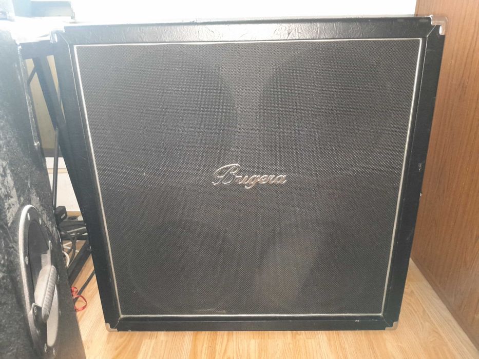 Китарен кабинет Bugera 412FBK