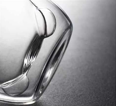 Термоустойчиви чаши с двойно дъно мече за кафе, чай, капучино 250 мл